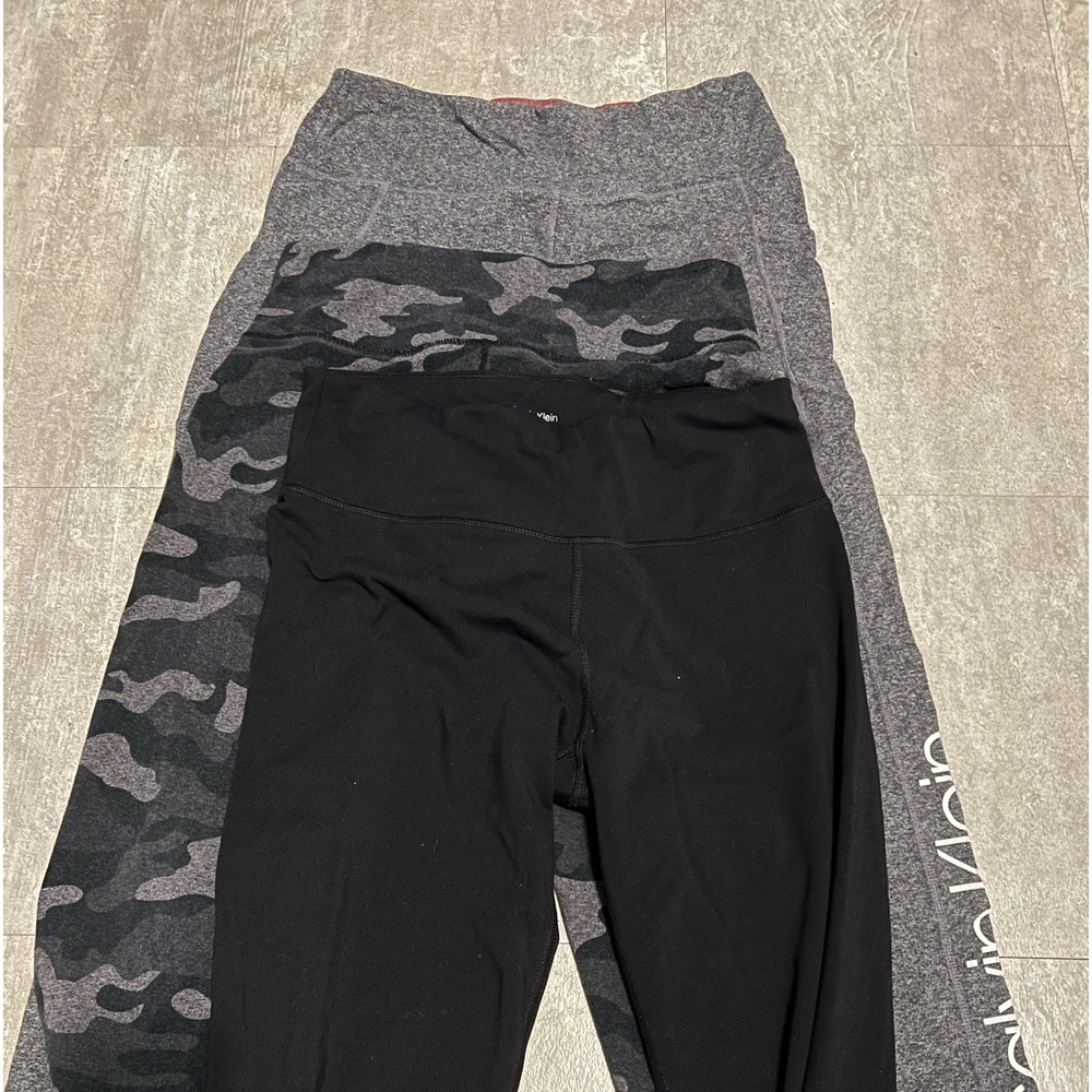 3 Calvin Klein Leggings